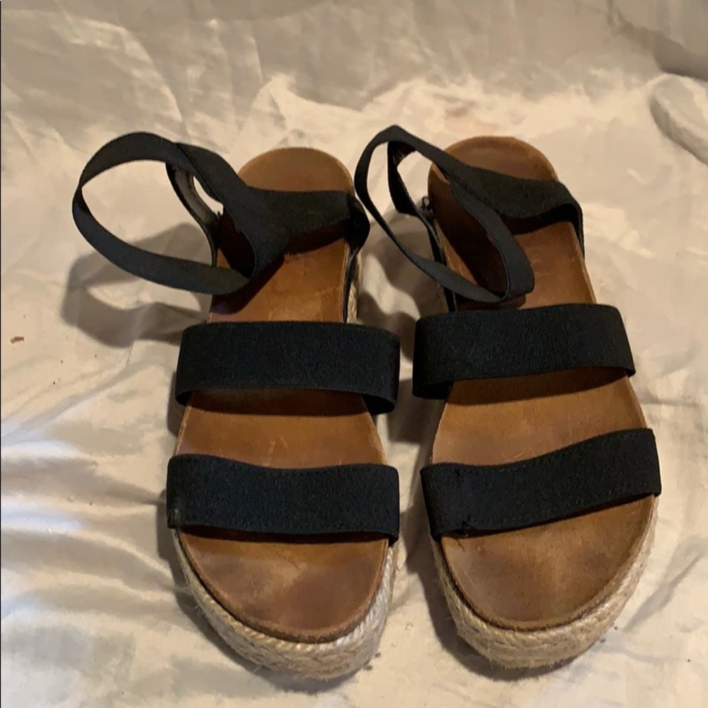 Steve Madden platform sandals